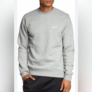 Nike’s Club Crew Neck Sweatshirt Heather Gray